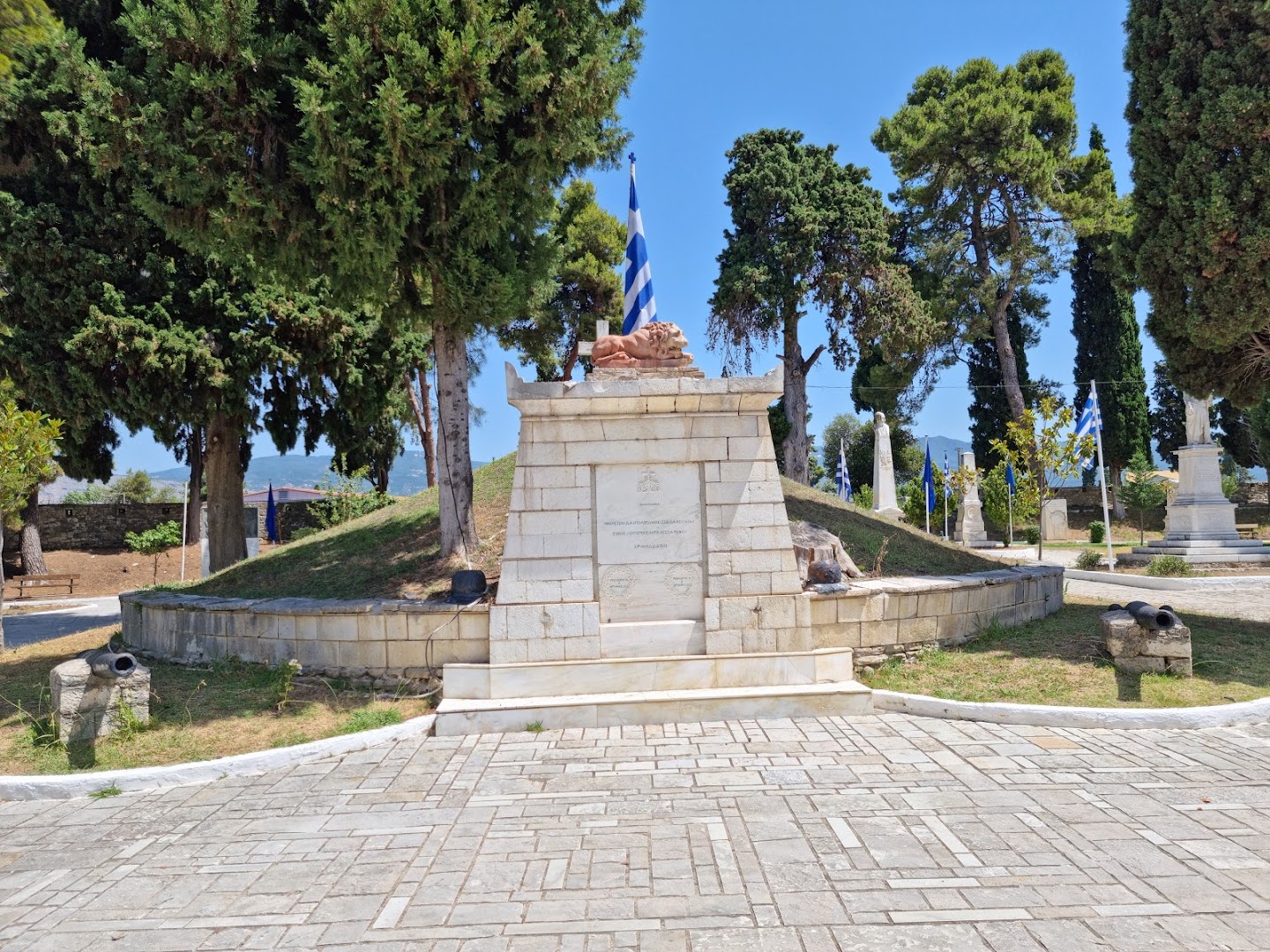 Φωτογραφία: Κήπος των Ηρώων