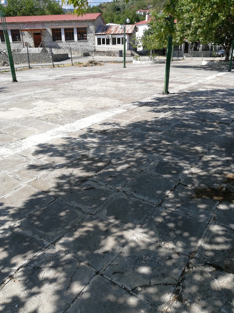 Φωτογραφία: Πλατεία του Αγίου Γεωργίου