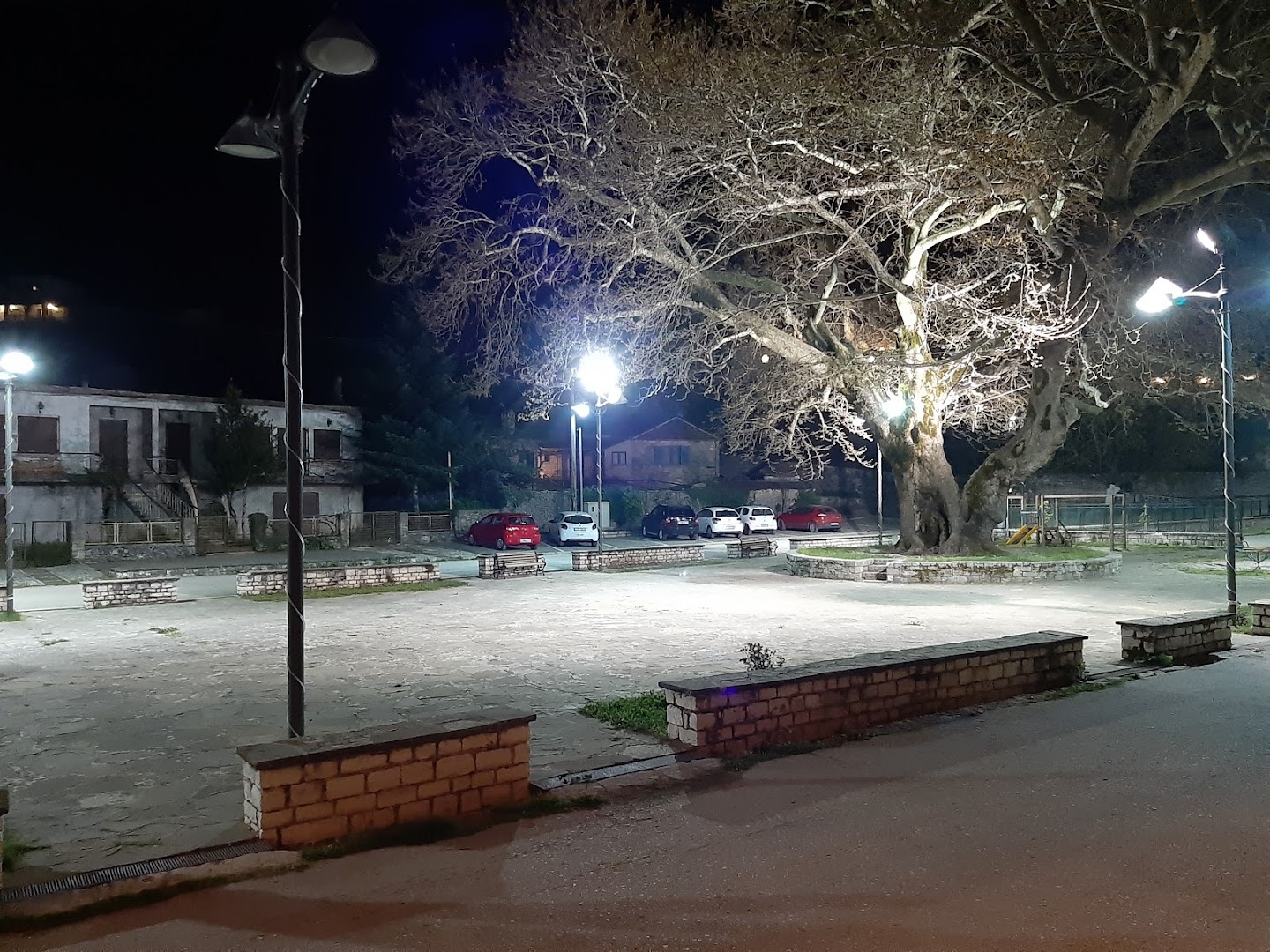 Φωτογραφία: ΠΛΑΤΕΙΑ ΑΣΠΡΑΓΓΕΛΩΝ