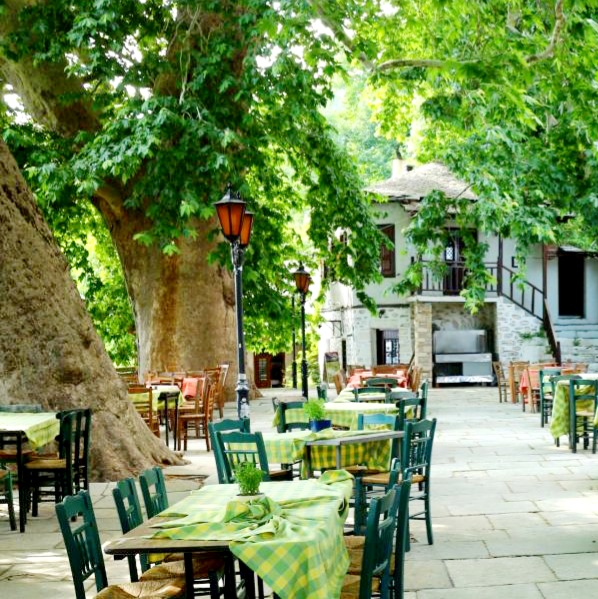 Φωτογραφία: Πλατεία Βυζίτσας