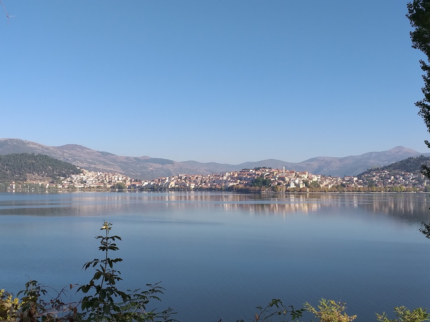 Φωτογραφία: Λίμνη Ορεστιάδα Καστοριάς