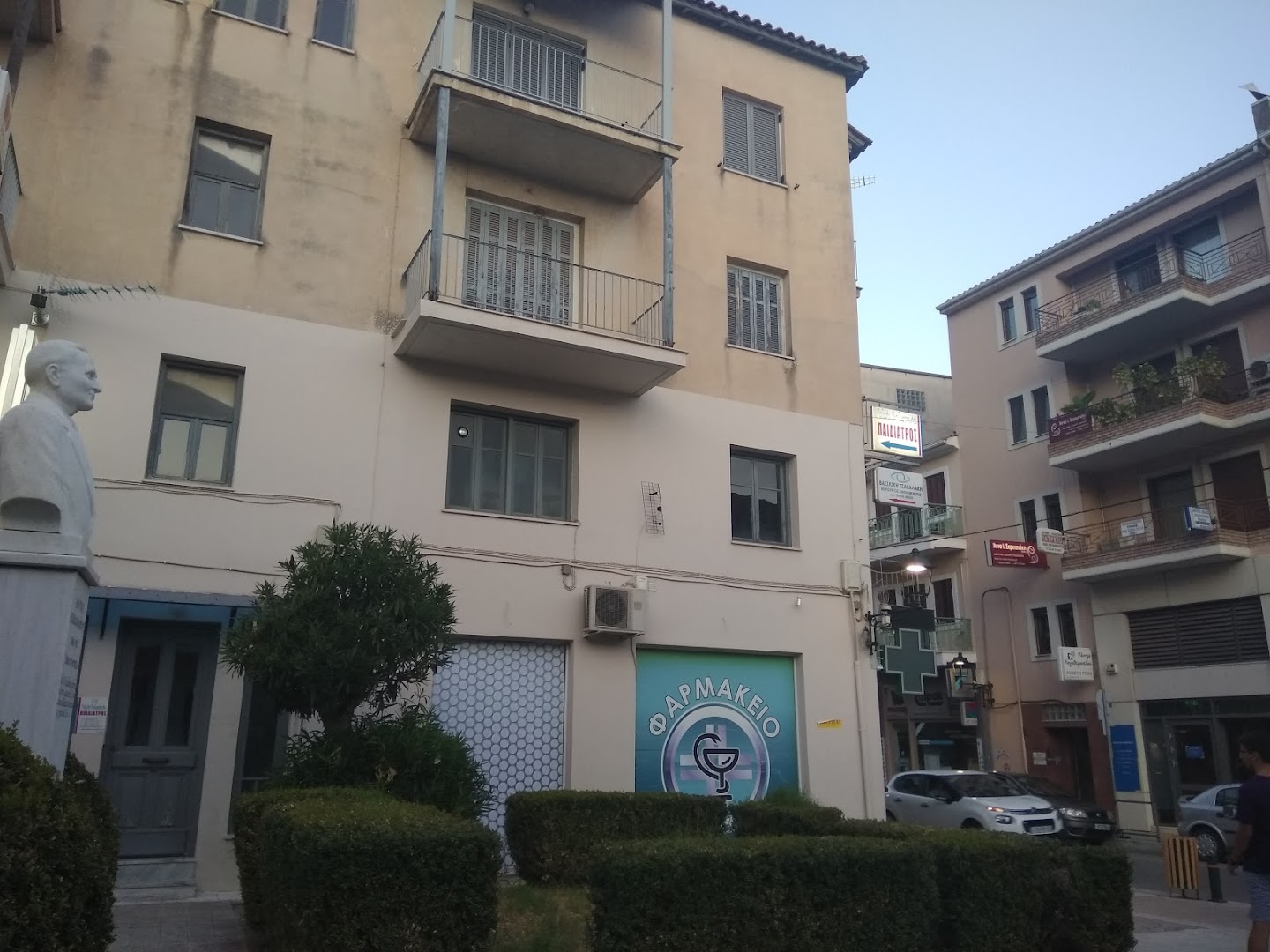 Φωτογραφία: Πλατεία Παπαχαραλάμπους