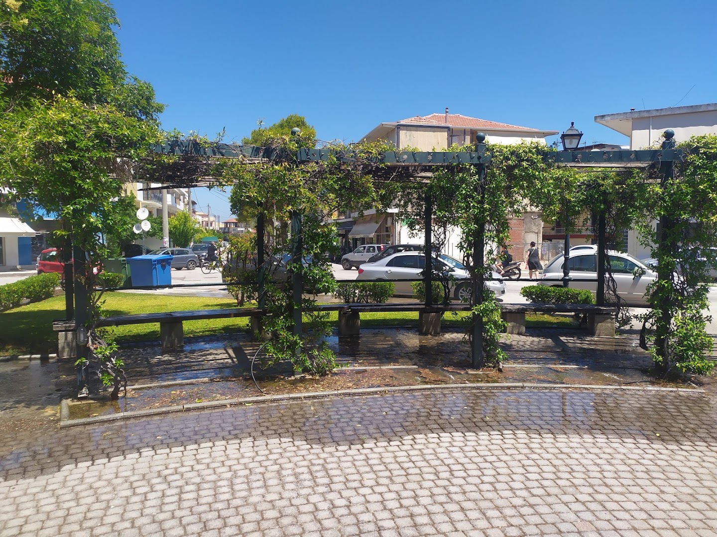 Φωτογραφία: Πλατεία Αγίου Μηνα