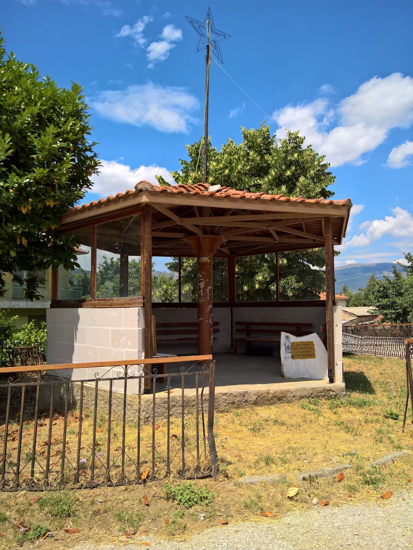 Φωτογραφία: Κεντρική πλατεία Λιθιάς