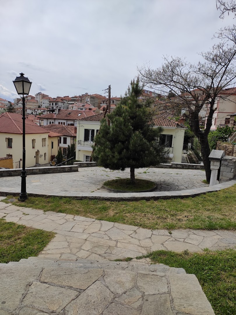 Φωτογραφία: Πλατεία Αγίου Μηνά, Καστοριά