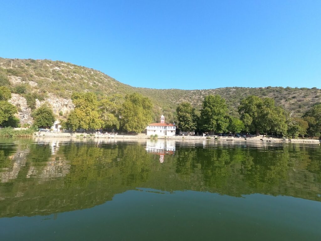 Φωτογραφία: Λίμνη Ορεστιάδα Καστοριάς