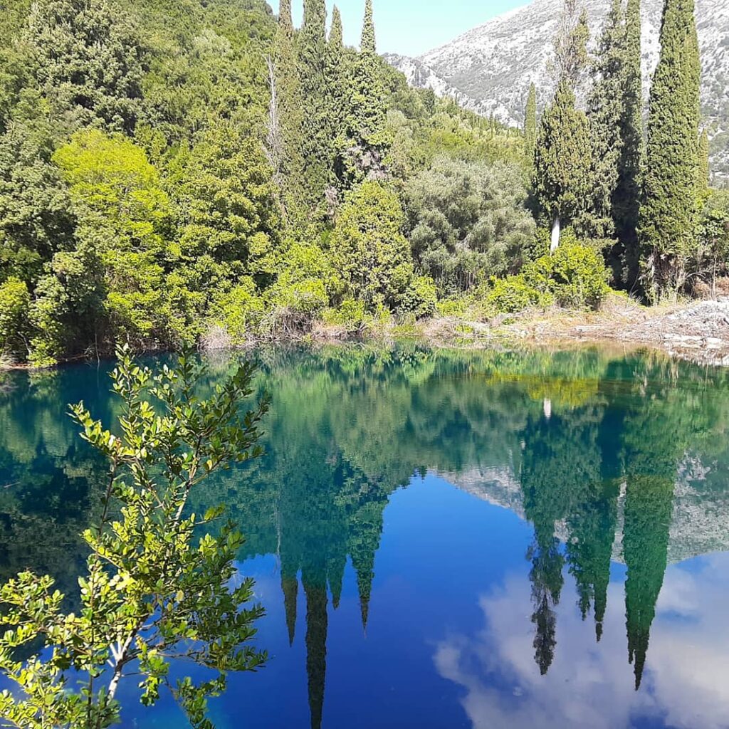 Φωτογραφία: Λίμνη Άβυθος